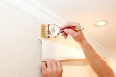 Pose de papier peint à Montdoré — revêtements muraux et toiles de verre